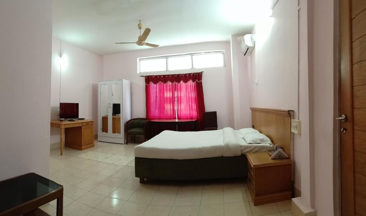 The Regency Hotell Dibrugarh Eksteriør bilde